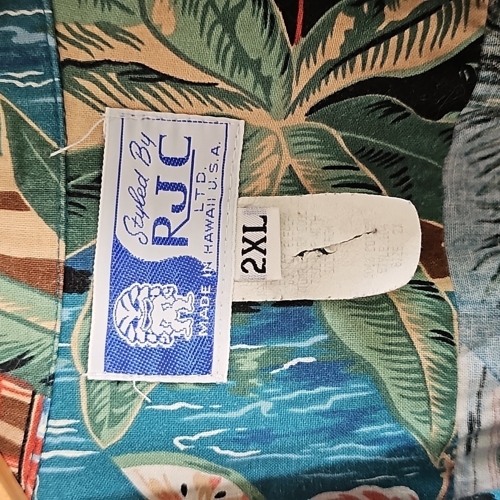 Vintage RJC Hawaiian Shirt. - Picture 3 of 4